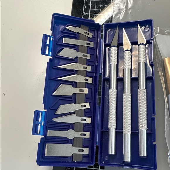 Crafting tools - Picture 2 of 11